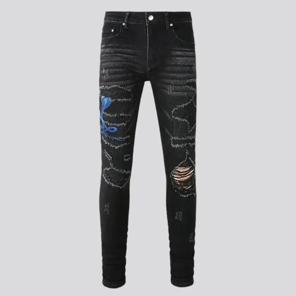 Fashionable mid-rise men's jeans