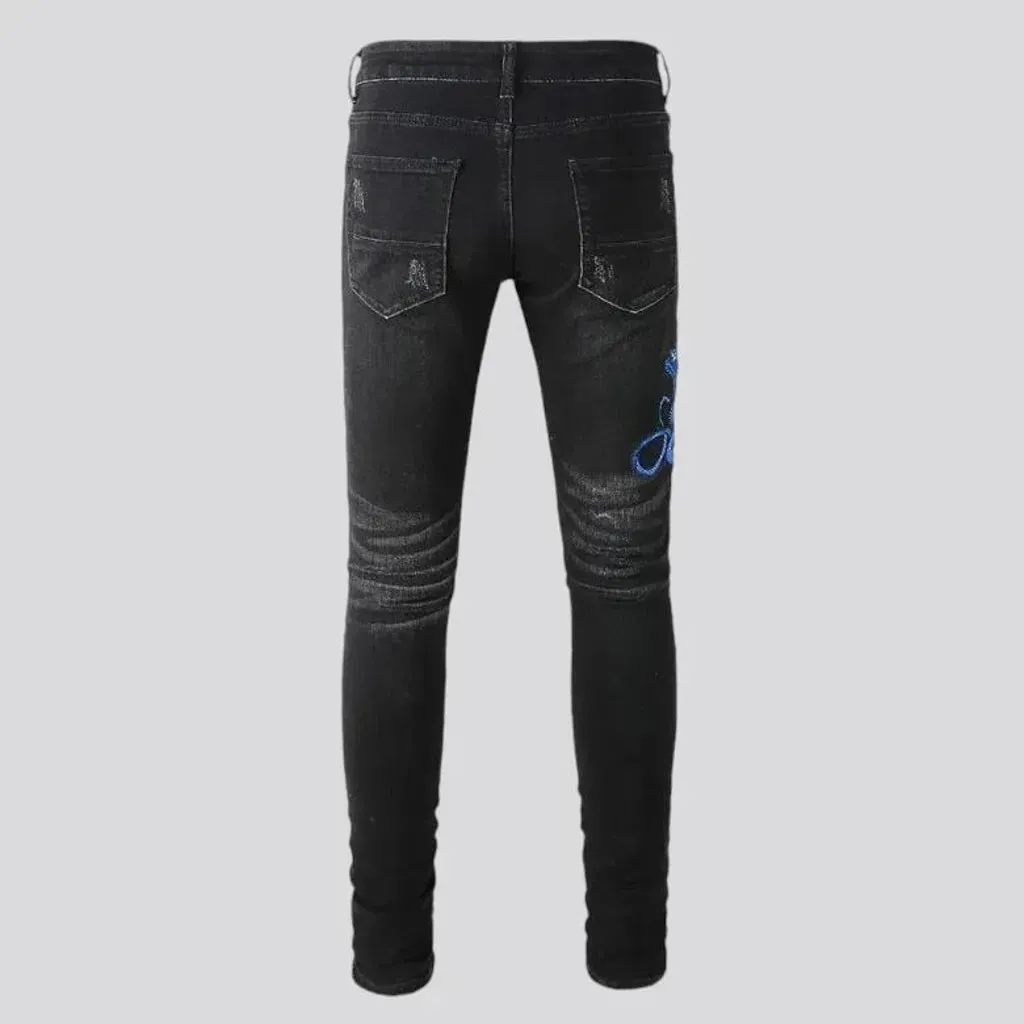 Fashionable mid-rise men's jeans