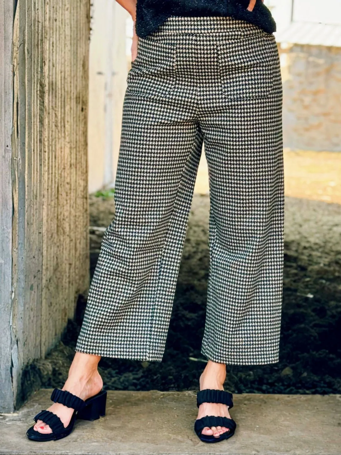 Jordon Houndstooth Wide Leg Pants